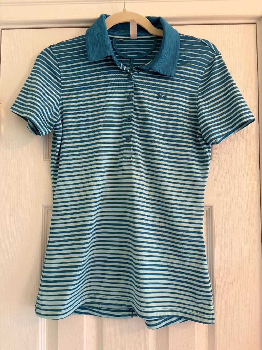 Under Armour Ladies Small Heat Gear Collared Shirt